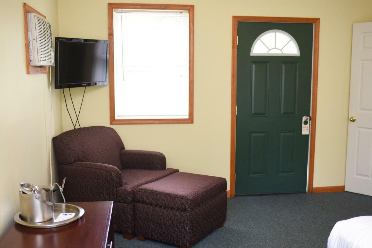 Chestnut Grove Family Resort Mount Pocono Exterior foto